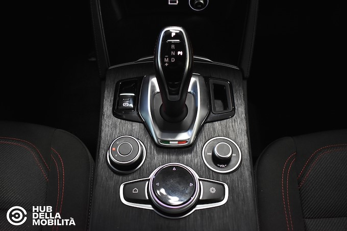 ALFA ROMEO Stelvio 2.2 Turbodiesel 190 CV AT8 Q4 Business